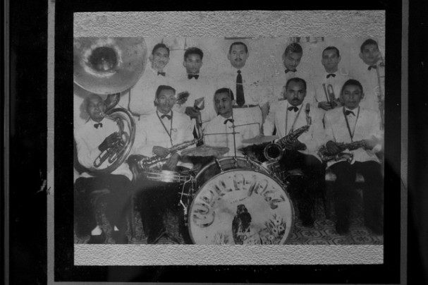 Big band de Seu Tota, um dos mais antigos integrantes da Curica (Foto: Costa Neto)