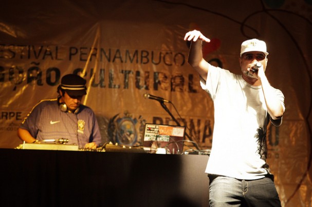 O rapper Tiger, do Recife, estará presente (Foto: Clara Gouvêa)