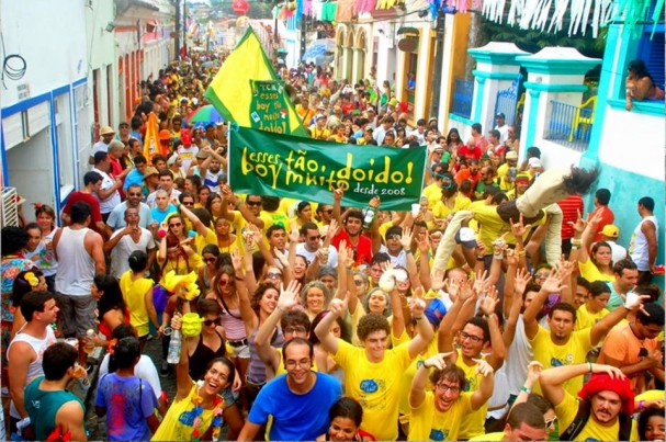 Tem também a prévia do Esses Boy Tão Muito Doido, com cortejo saindo do Alto da Sé de Olinda às 16h20 em direção ao Mercado da Ribeira