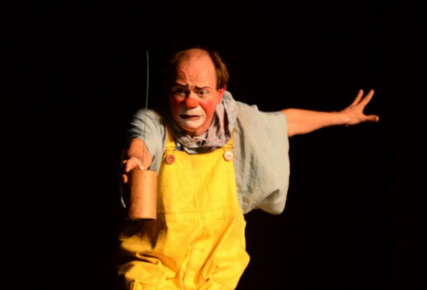 Esio Magalhães divertiu e emocionou o público com história potente