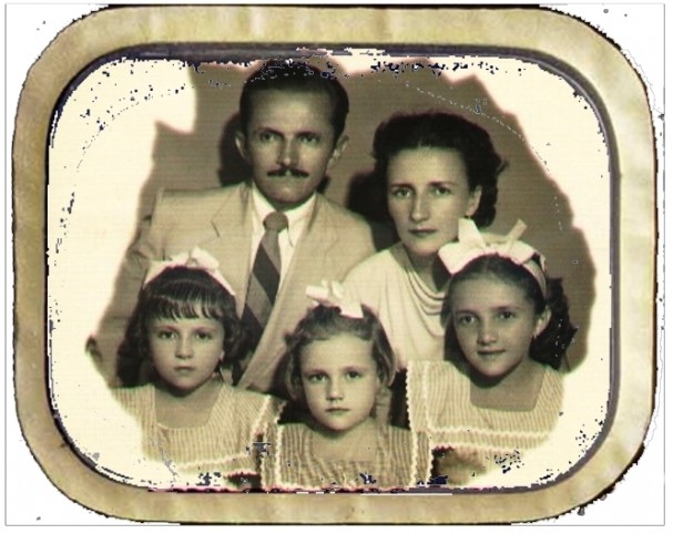 moldura antiga prata_Hiram e familia anos 1950