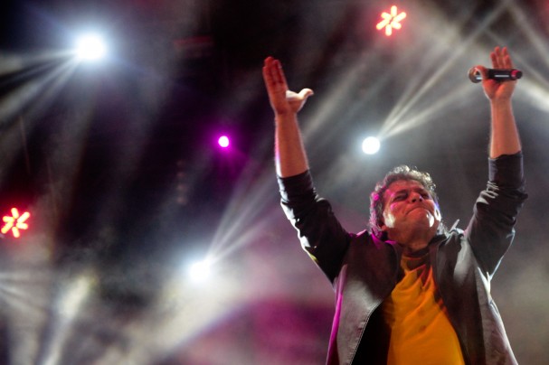 O cantor Augusto César era presença marcante em palcos pernambucanos. Foto: Pri Buhr/FIG2013