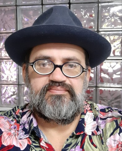 Jorge Filó é poeta, pesquisador e produtor cultural