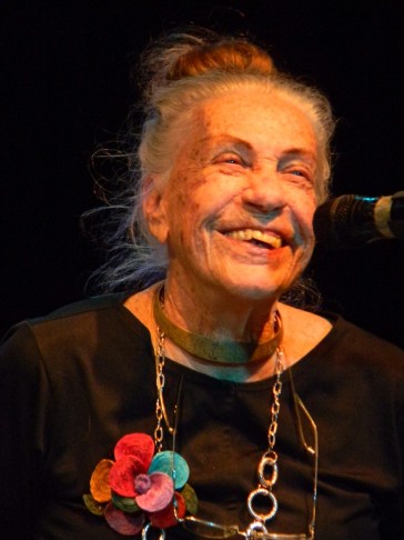 A atriz pernambucana completou 100 anos na última terça-feira (21)