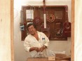 O luthier, suas ferramentas e suas criações, as violas (Foto: Ricardo Moura)
