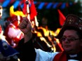 Padre Valme Andrade abençoa os cavaleiros. (Foto: Costa Neto)