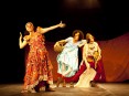 Lívia Falcão, Fabiana Pirro e Odília Nunes formam o elenco de "Divinas" (Foto: Daniela Nader)