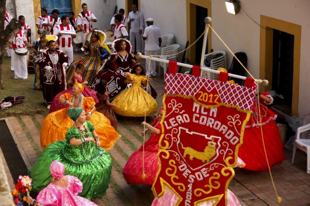 Maracatu Estrela de Olinda vai participar do cortejo