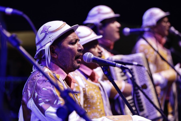 O Coral Aboios de Serrita trouxe ao palco a tradição do aboio e a memória viva do vaqueiro nordestino