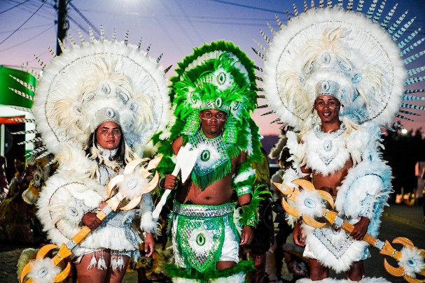 No fim da tarde, o cortejo reuniu diversas manifestações culturais como os Índios Tabajaras - Patrimônio Vivo de Pernambuco - (na imagem), Maracatu Raízes do Sertão, Maracatu Águia Misteriosa, Caboclinho Tupinambá de Recife e os bacamarteiros do Batalhão 74 e Batalhão 07