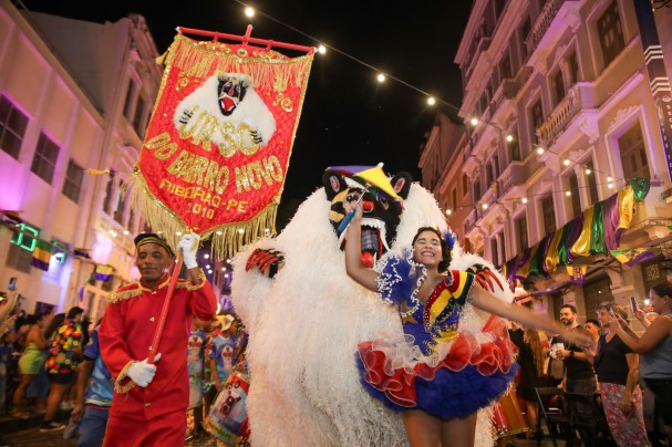 Em sua primeira edição, a ação teve como mote a junção do tradicional carnaval do jazz da cidade norte-americana de Nova Orleans com o Carnaval de Pernambuco, destacando o frevo, principal manifestação do festejo local e que carrega o título de Patrimônio Cultural Imaterial da Humanidade I Foto: Eduardo Cunha/Secult-PE/Fundarpe 