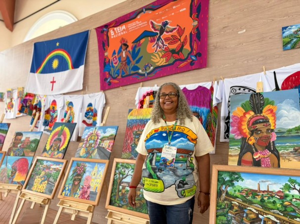A potência artística e simbólica de Pernambuco também esteve presente nas exposições “Cores de Paudalho” e “Inhamã: Caminho das Águas”, que destacaram a força criativa e a sensibilidade das mulheres da cultura do estado. 